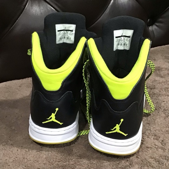 Jordan Black and Neon Green Sneakers - Picture 4 of 6